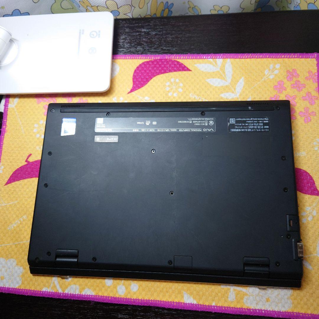 ピンク！小型軽量モデル！VAIO proPJ11！ノートパソコン！i5