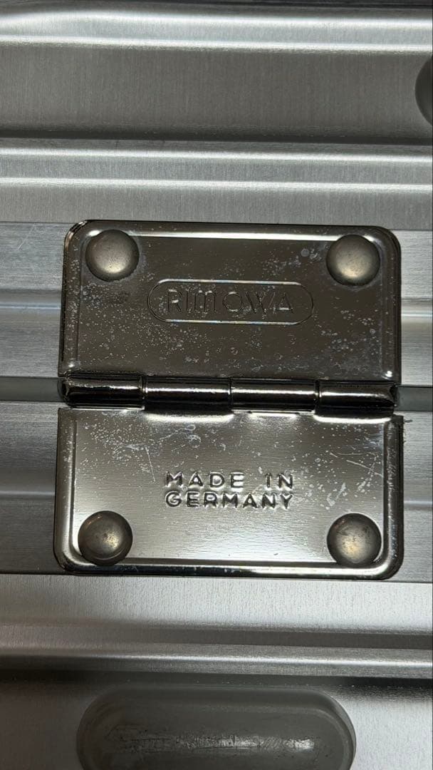 RIMOWA TOPAS 32L 機内持ち込みサイズ 4輪 TSAロック