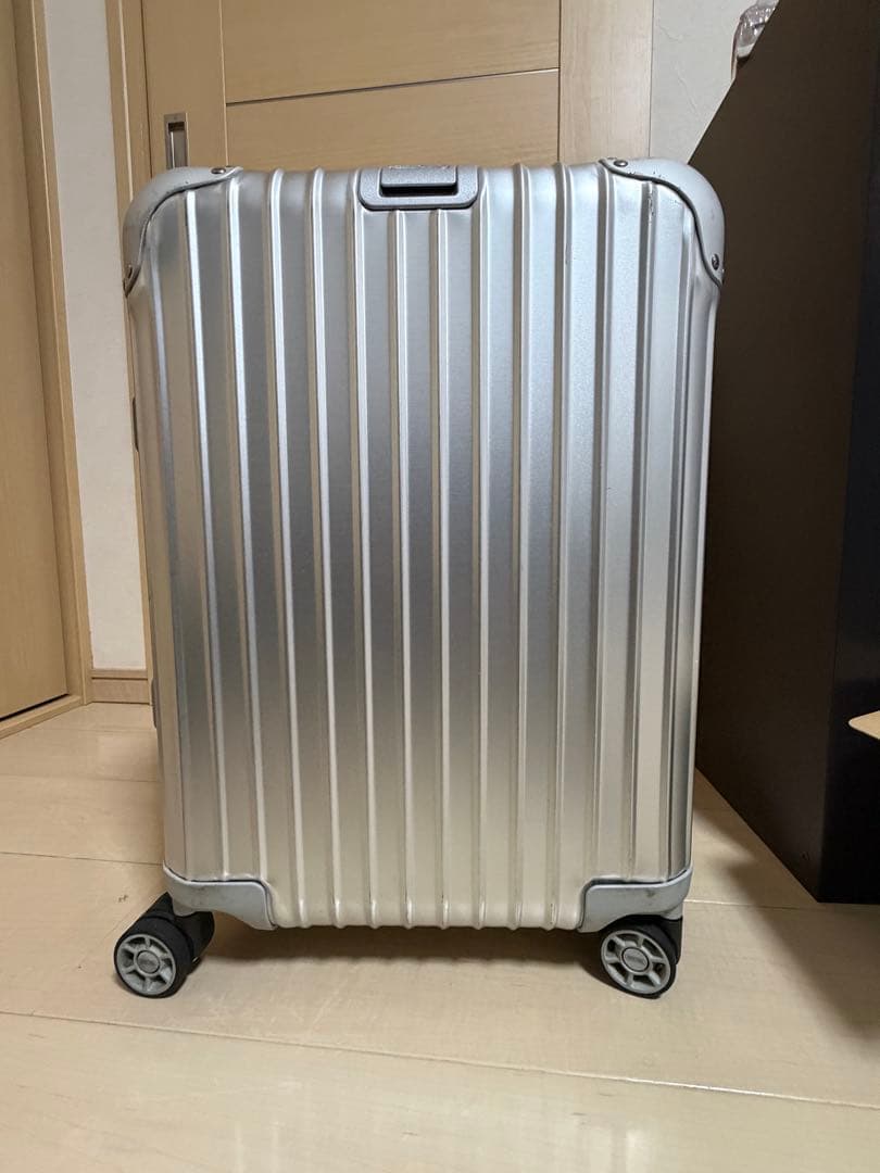 RIMOWA TOPAS 32L 機内持ち込みサイズ 4輪 TSAロック