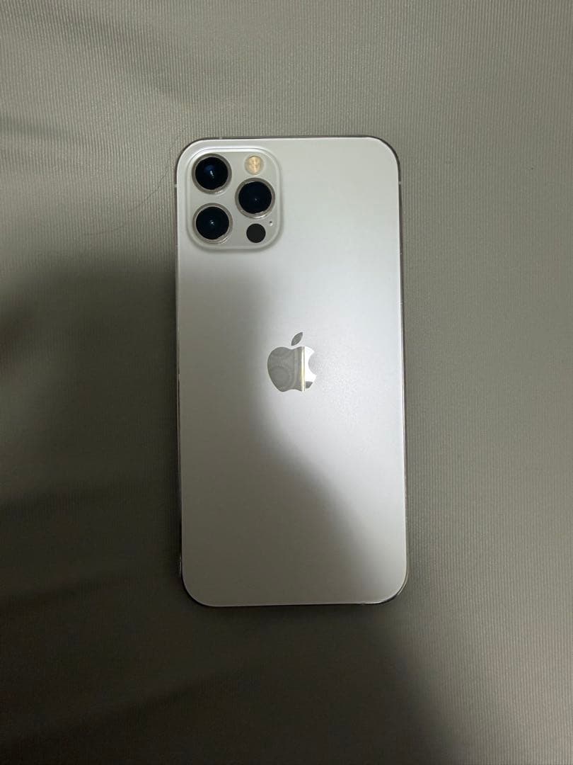 携帯電話本体 Apple iPhone 12Pro silver 128GB