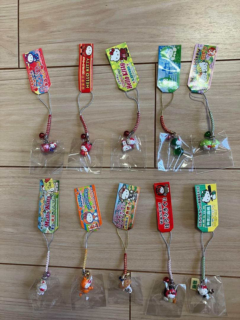 ハローキティ　ご当地キティ　根付け　125個 まとめ