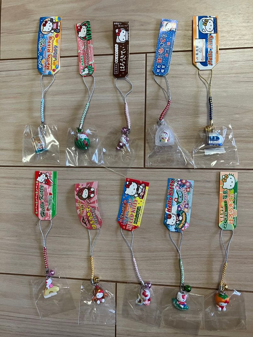 ハローキティ　ご当地キティ　根付け　125個 まとめ