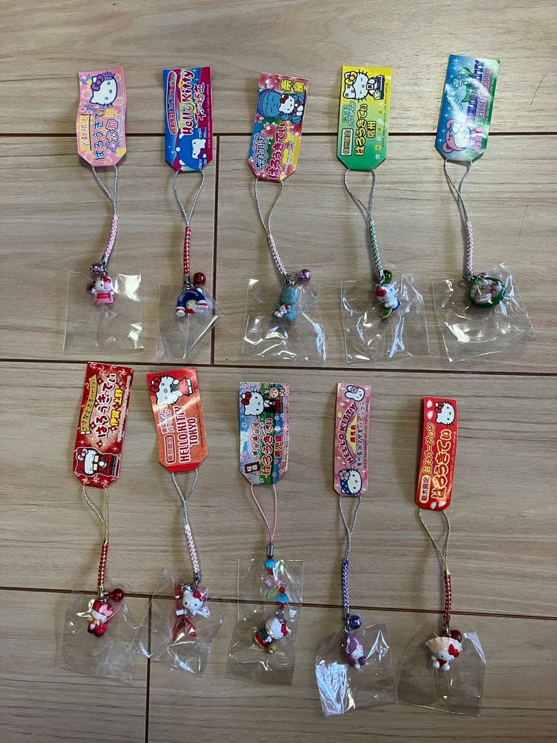 ハローキティ　ご当地キティ　根付け　125個 まとめ