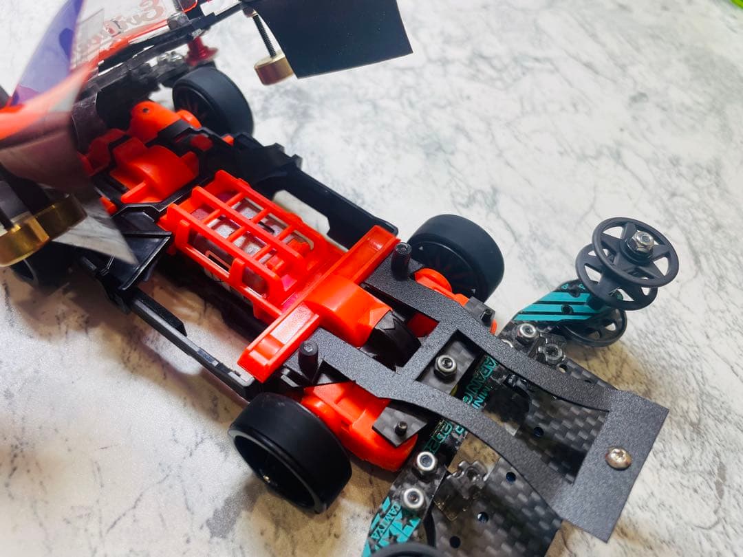 ミニ四駆　MSスギヤマ式フレキ　V字カット鳥居残し　１軸ATスラダン１軸アンカー