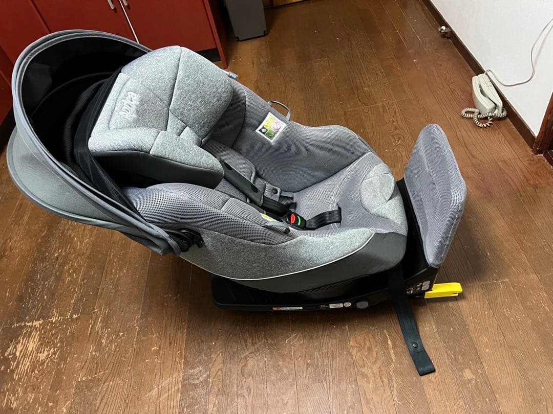 Aprica グレー チャイルドシート