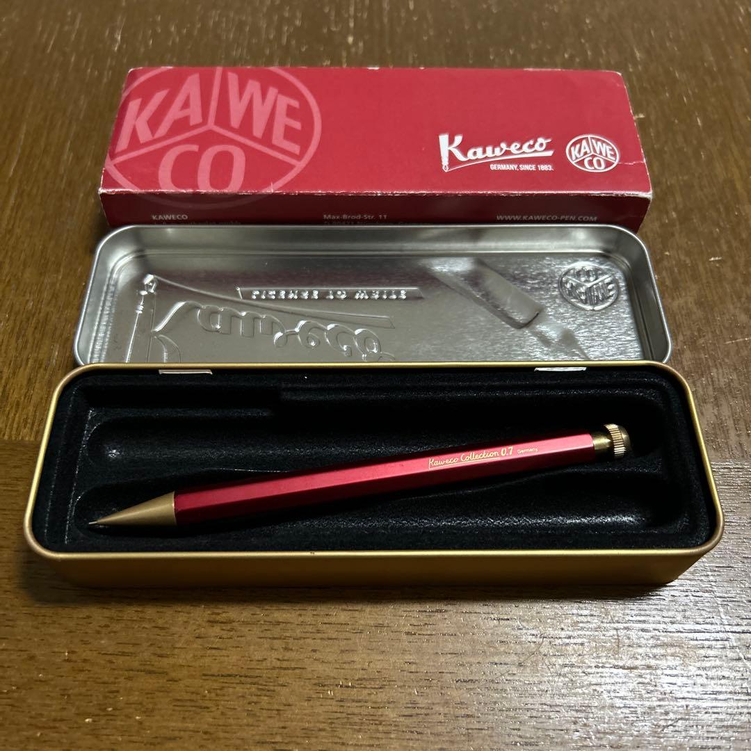 カヴェコスペシャル レッド0.7mm