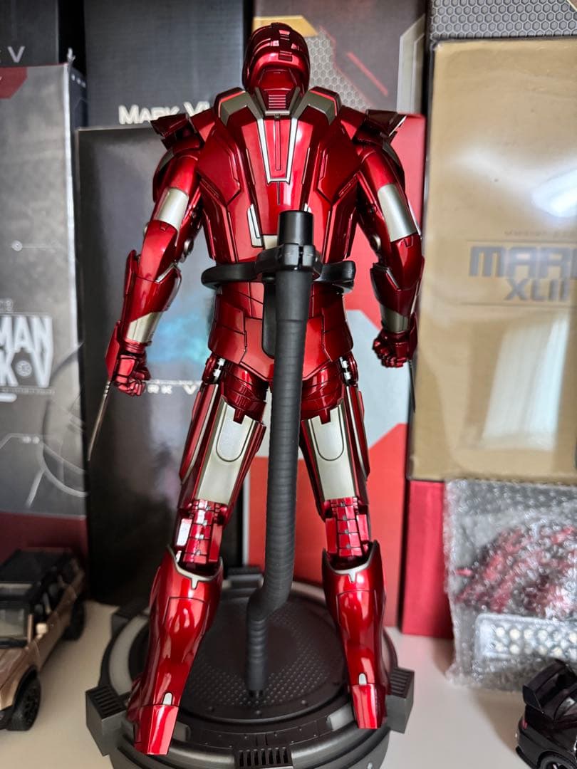 ホットトイズ アイアンマンマーク33シルバーセンチュリオンムービーマスターピース
