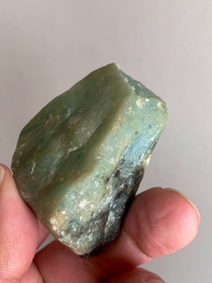 糸魚川翡翠　海石　博物館級