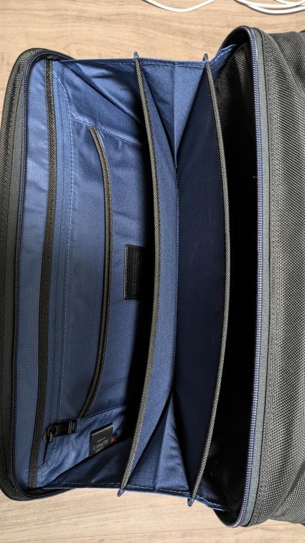 ALPHA 3 エクスパンダブル・オーガナイザー・ブリーフ【日本限定カラー】