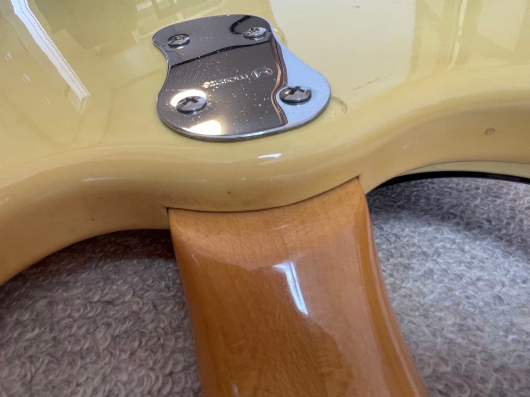 ■モズライト ベンチャーズモデル！訳アリ特価！国産黒雲製 演奏動画あり！