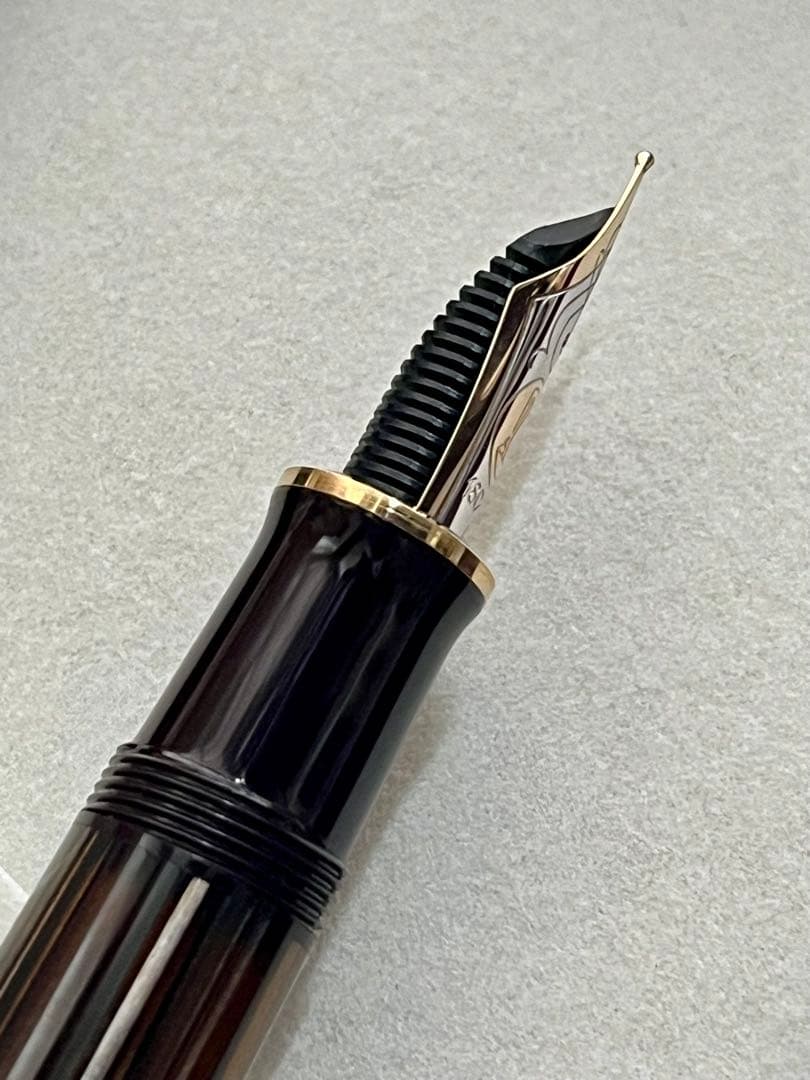Pelikan ペリカン スーベレーン M800 茶縞　F 万年筆