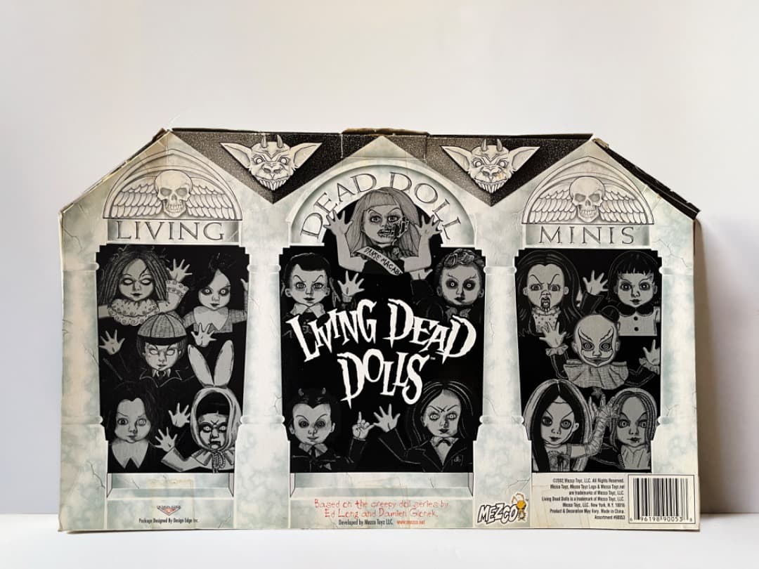 リビングデッドドールズミニ　シリーズ1　霊廟ボックス　7体セット