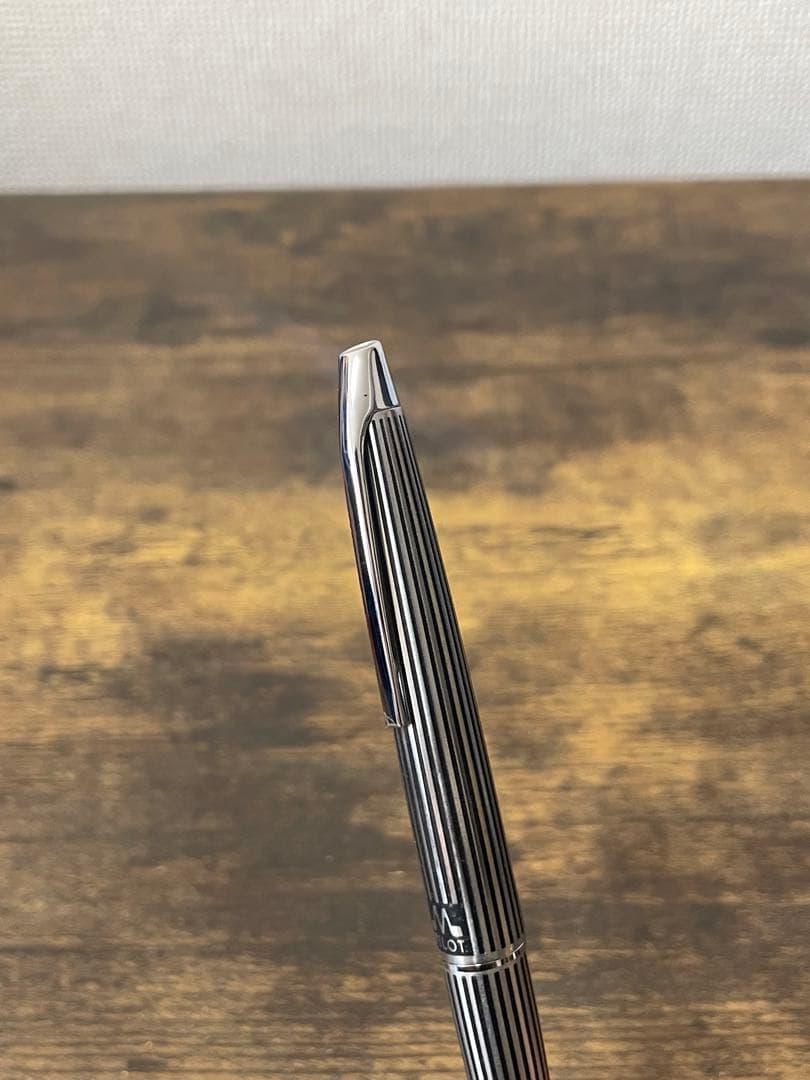 新品未使用　1970年代　ペン先軸一体型　蝕刻　μ ストライプ　ミュー　万年筆