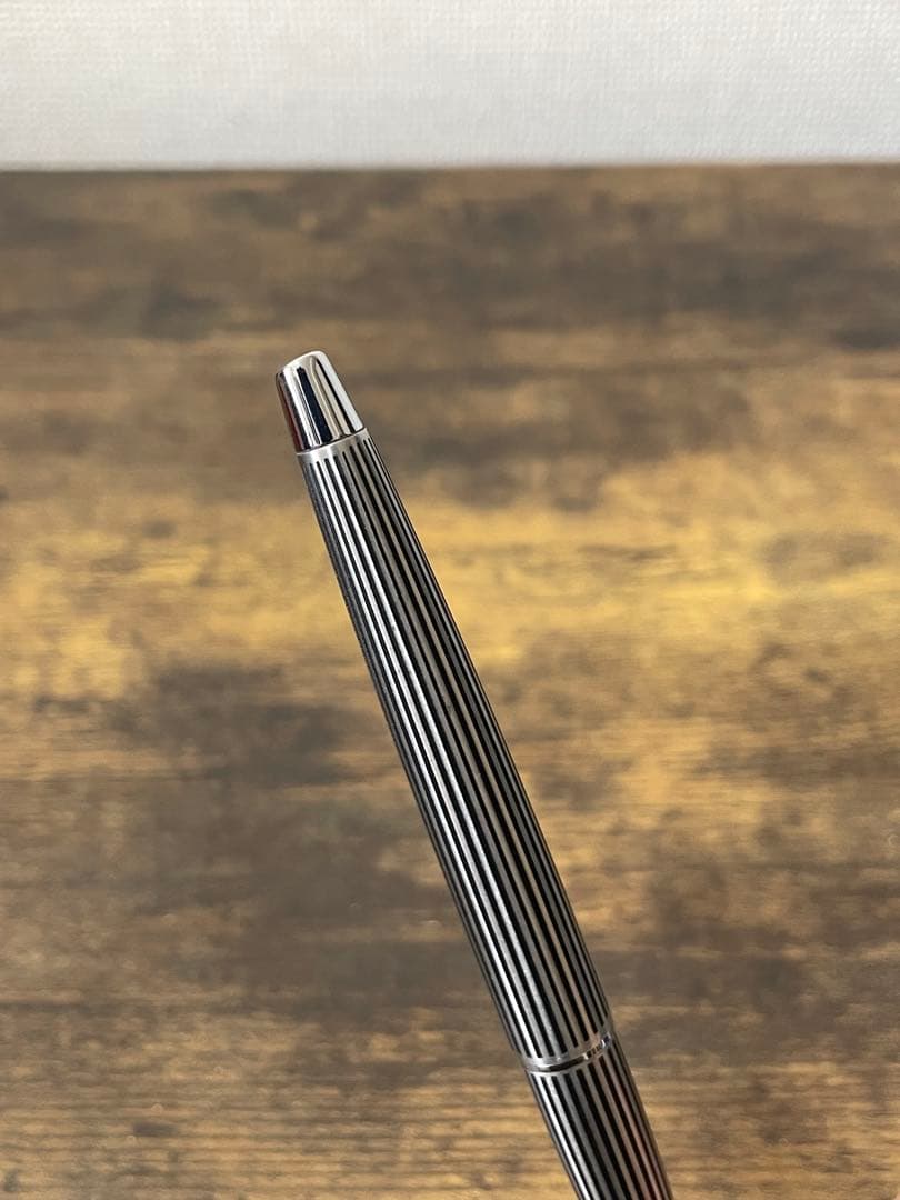 新品未使用　1970年代　ペン先軸一体型　蝕刻　μ ストライプ　ミュー　万年筆