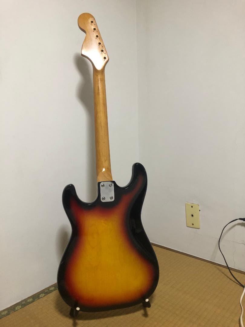 【AXCO】ストラトタイプギター（ハードテイル）