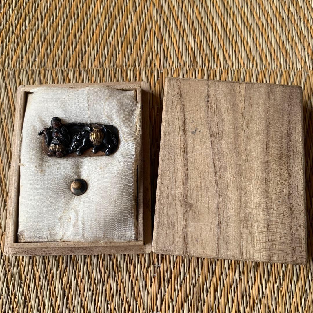 金工 目貫 前金具 赤銅 牛引 戎 金張 木箱 未使用