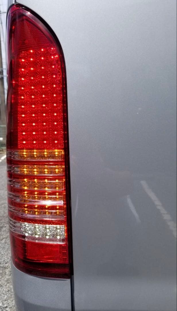 ハイエース　テールランプ　ステラV　StellarV