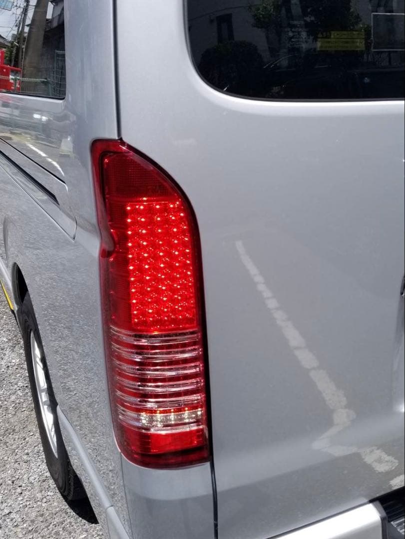ハイエース　テールランプ　ステラV　StellarV