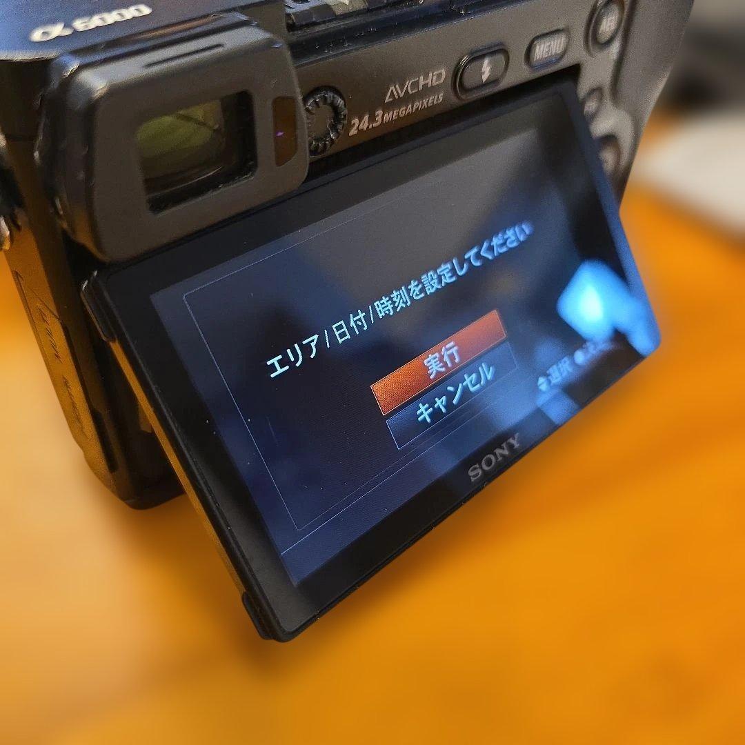 SONY α6000 ILCE-6000Y-B ダブルズームレンズキッド　ソニー