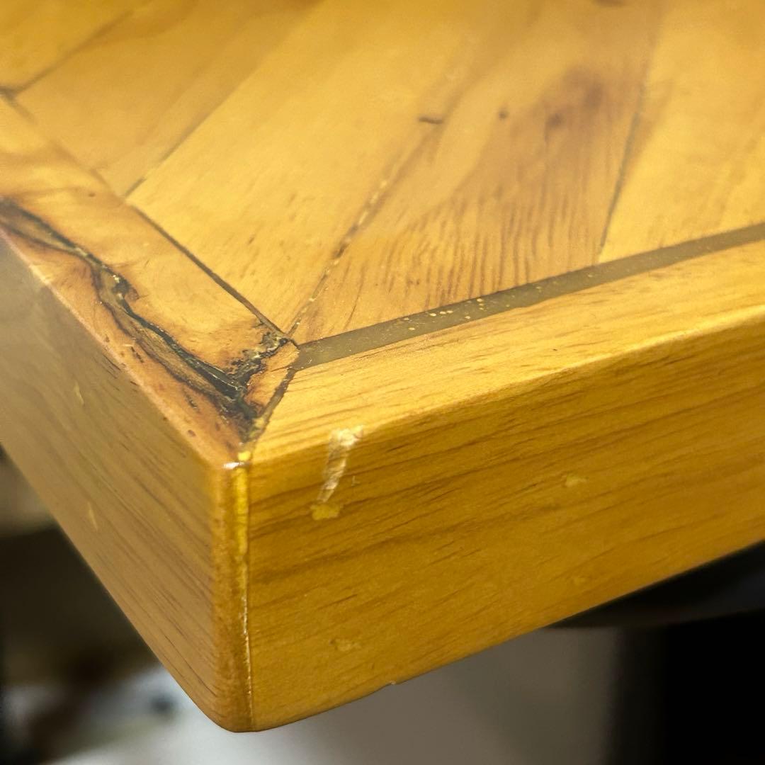 サン ダーティ ヘリンボーン サイドテーブル コの字　ナイトテーブル　スチール