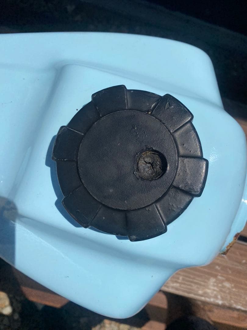 YAMAHA TW200 ガソリンタンク