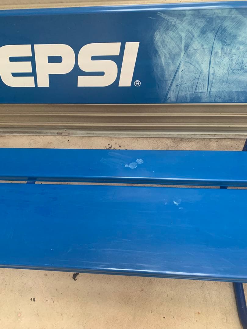 PEPSI ロゴ入り 金属製ベンチ 青