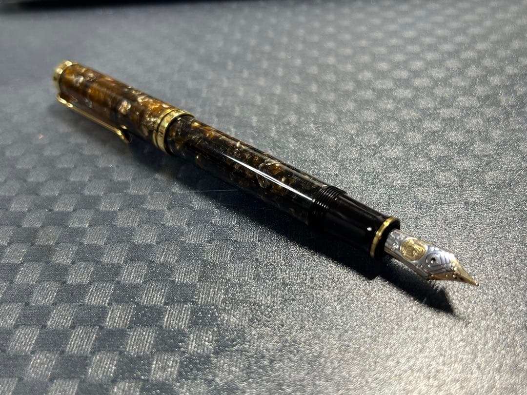 Pelikan M800 ルネッサンスブラウン（F）