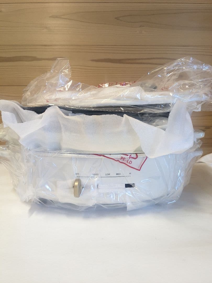 【未使用】BRUNO ブルーノ オーバルホットプレート　BOE053-WH