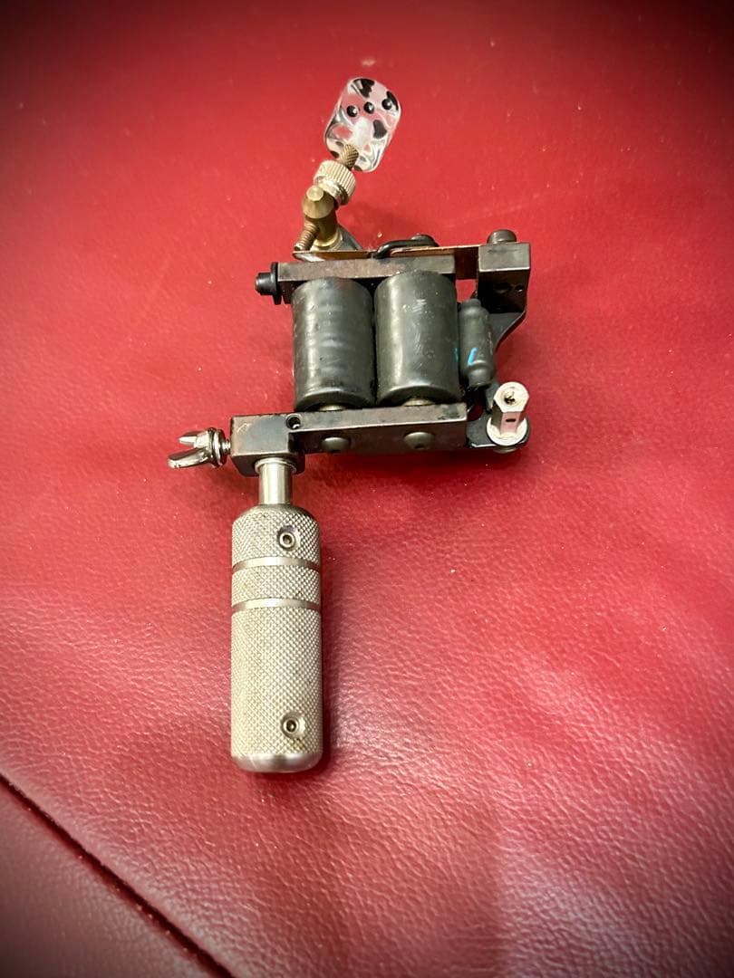 もんもんさん専用 タトゥーマシン 2コイル 金属製 グリップ付きマグネット式