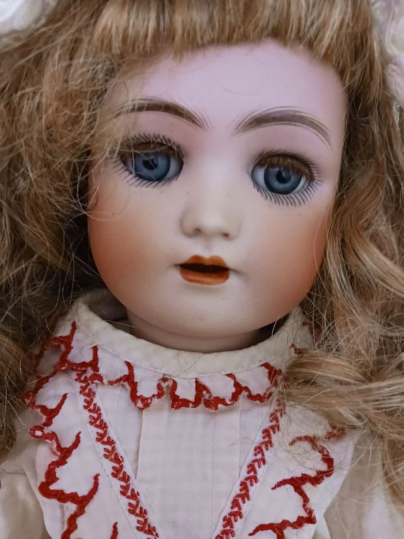 アンティークビスクドール ヘインリッチ(ドイツ) 保証書(星ビル)ポスター 付き