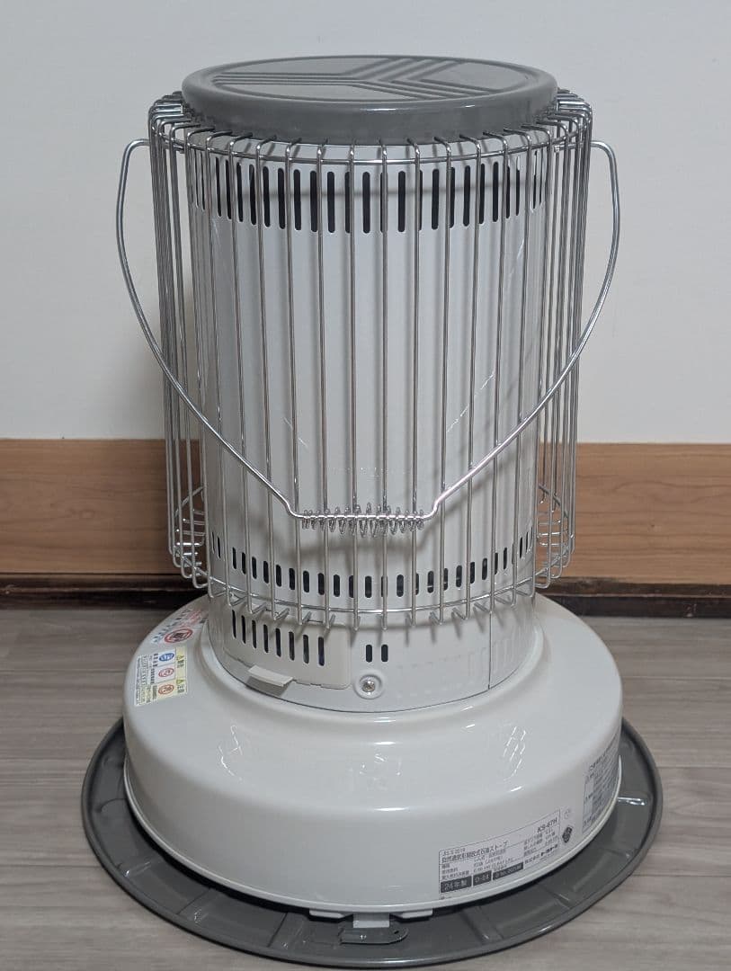 【24年11月購入】トヨトミ KS-67H-W 対流型 石油ストーブ