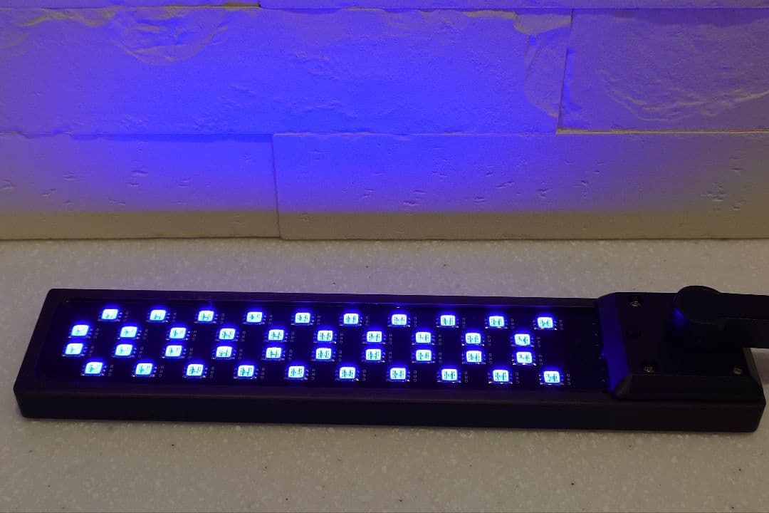 [美品]Chihiros C2 RGB 3点セット シェード付 スタンド付