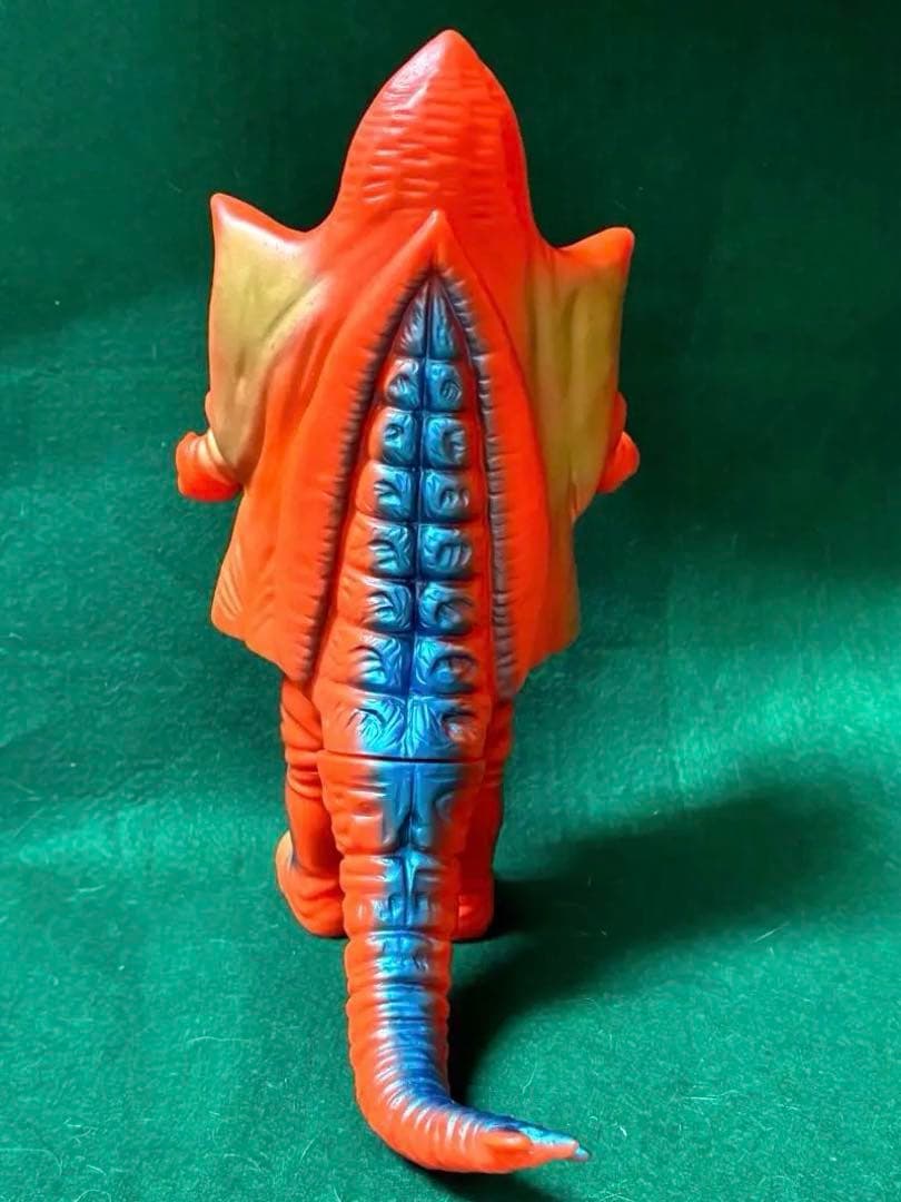 ■ ブルマァク 鋼鉄竜 アイアン ソフビ / ミラーマン怪獣