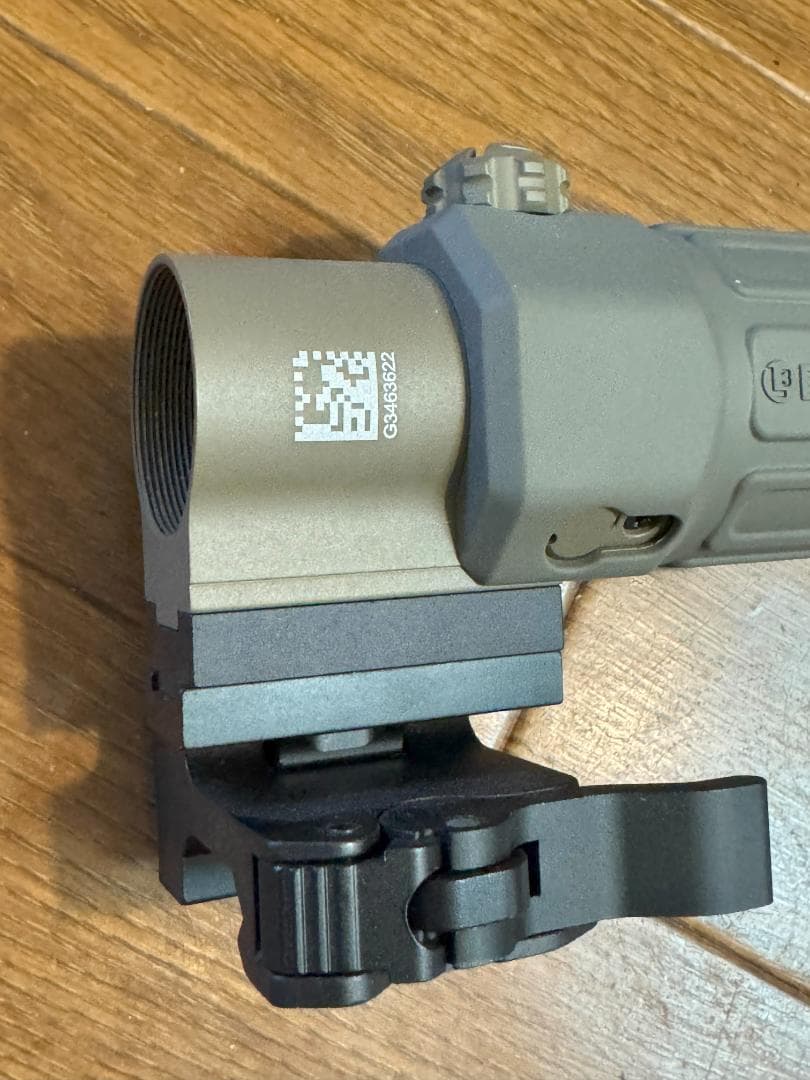 Evolution Gear製 G33 マグニファイア レプリカ　イオテック