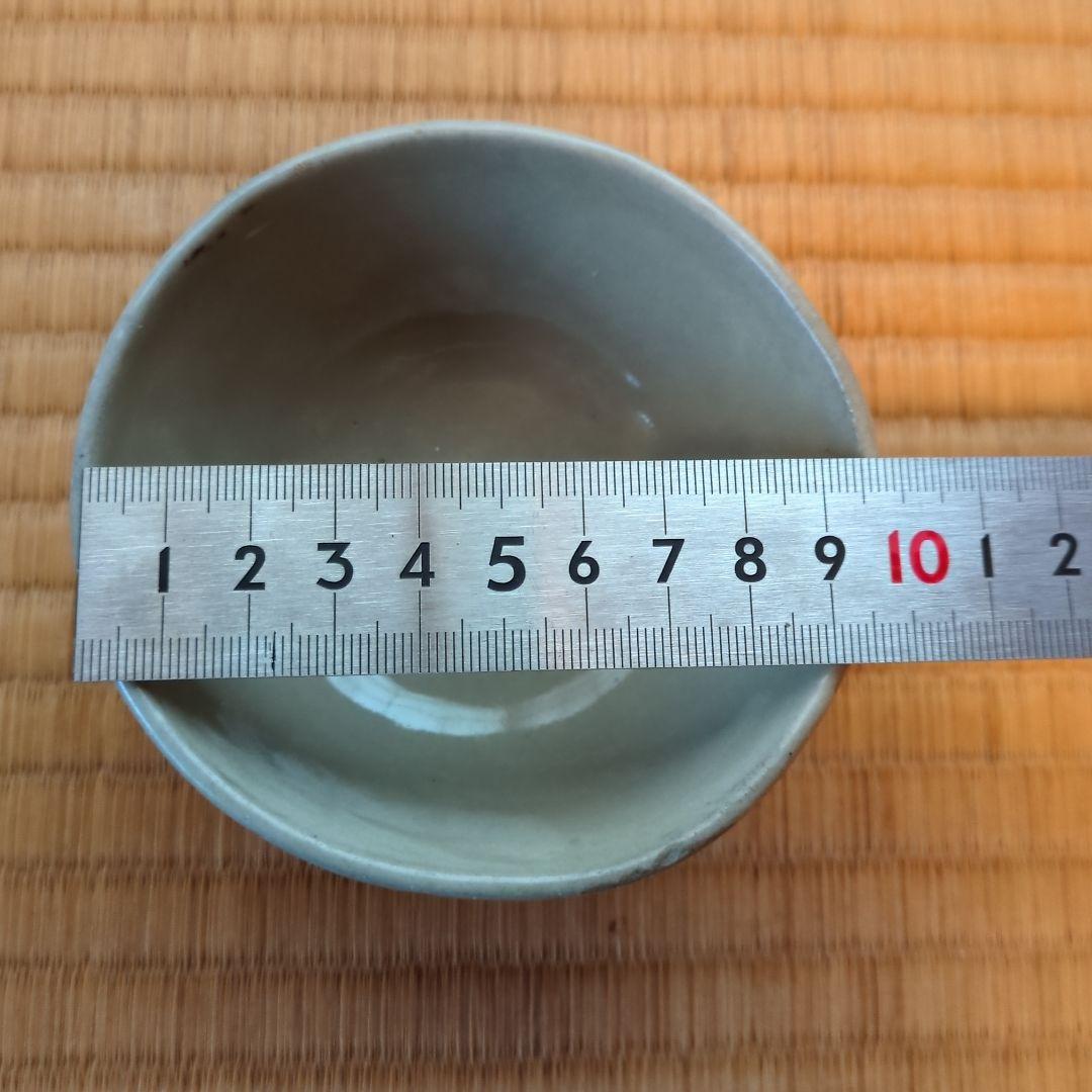 灰色の花模様 陶器ボウル　おわん　直径約10cm初期伊万里　骨董　古美術