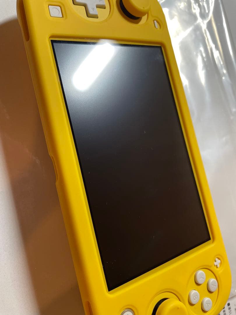 NINTENDO SWITCH LITE 黄色
