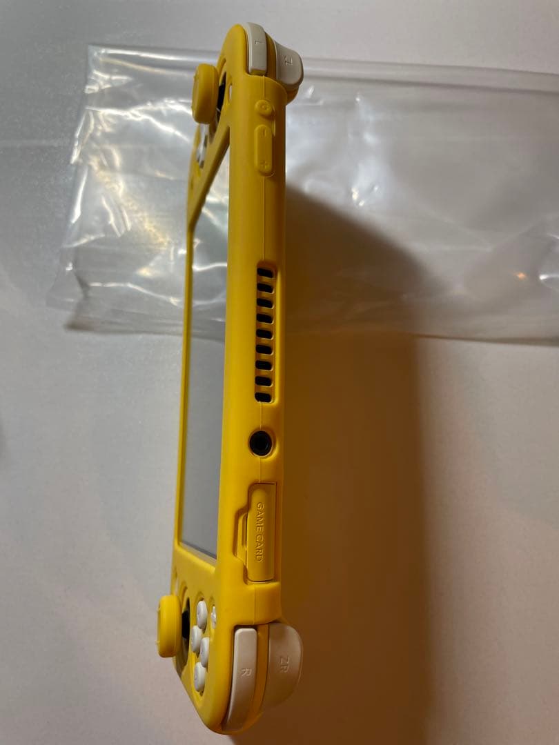 NINTENDO SWITCH LITE 黄色
