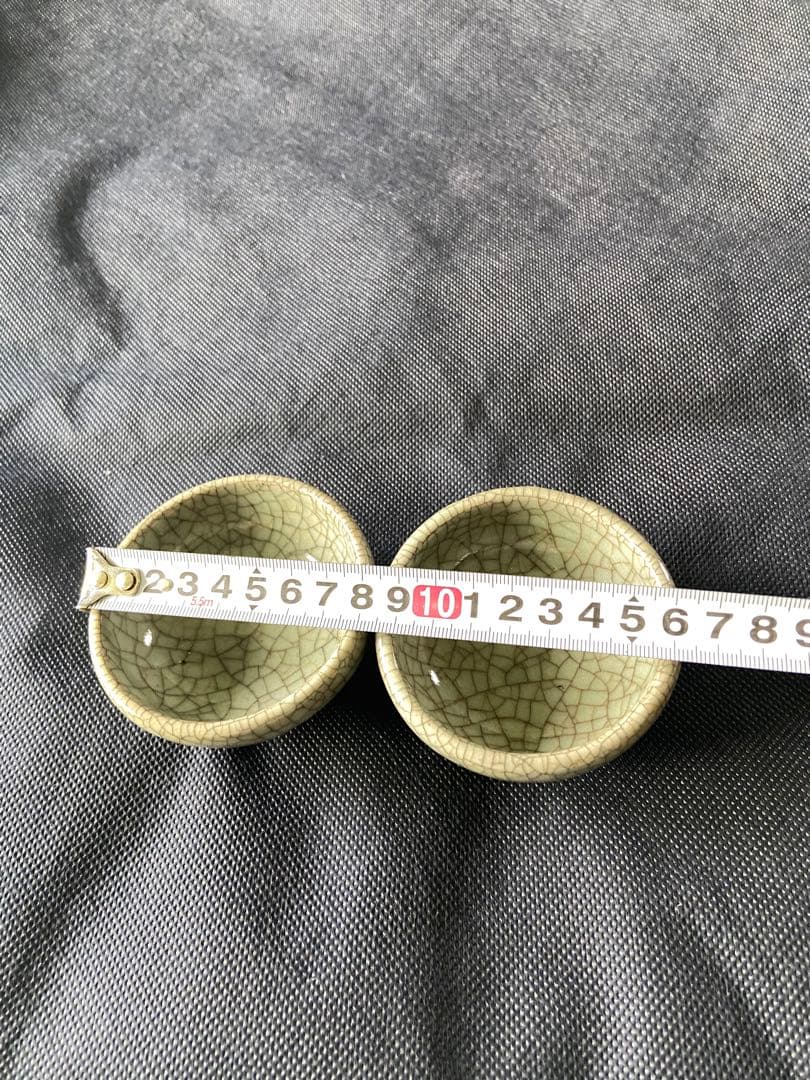 中国古美術品　清の時代　青磁　哥窯　茶盃　2客