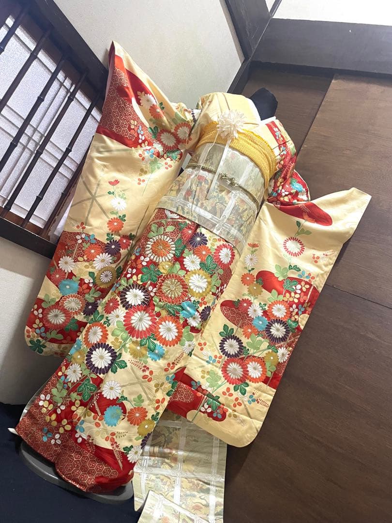 振袖 フルセット6点サイズM〜L 菊づくし銀駒刺繍　正絹　売り切り終了