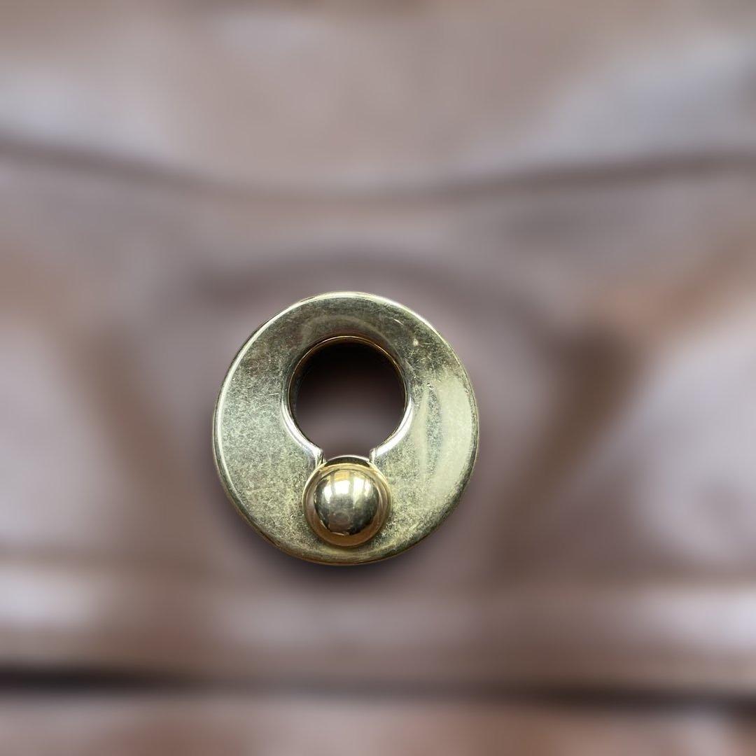 YVES SAINT LAURENT イヴサンローラン ミューズ　トゥ