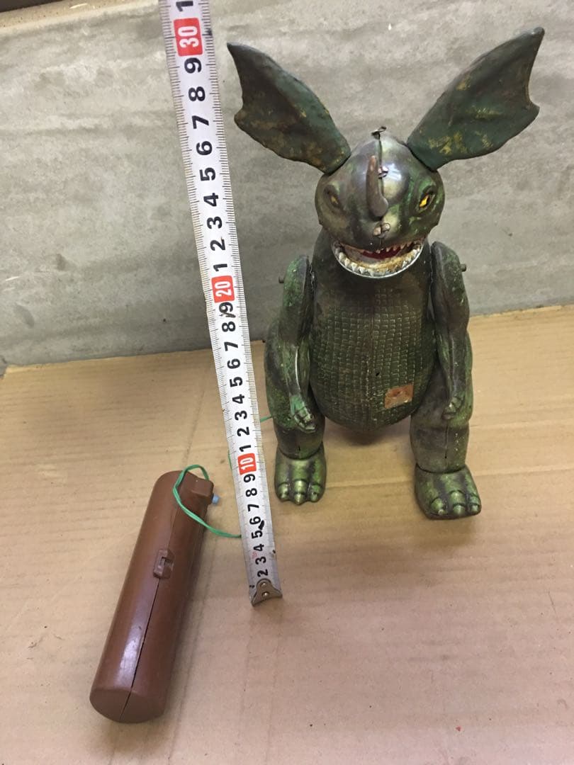 恐怖の地底怪獣バラゴン　ブリキ　ラジコン