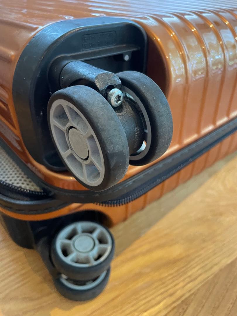 最終値下！リモワ サルサエアー 34L 機内持込 4輪 TSAロック オレンジ