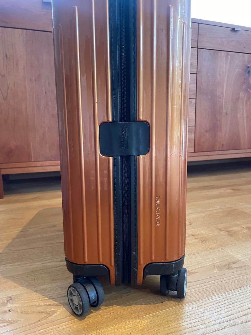 最終値下！リモワ サルサエアー 34L 機内持込 4輪 TSAロック オレンジ