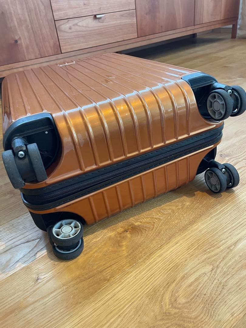 最終値下！リモワ サルサエアー 34L 機内持込 4輪 TSAロック オレンジ