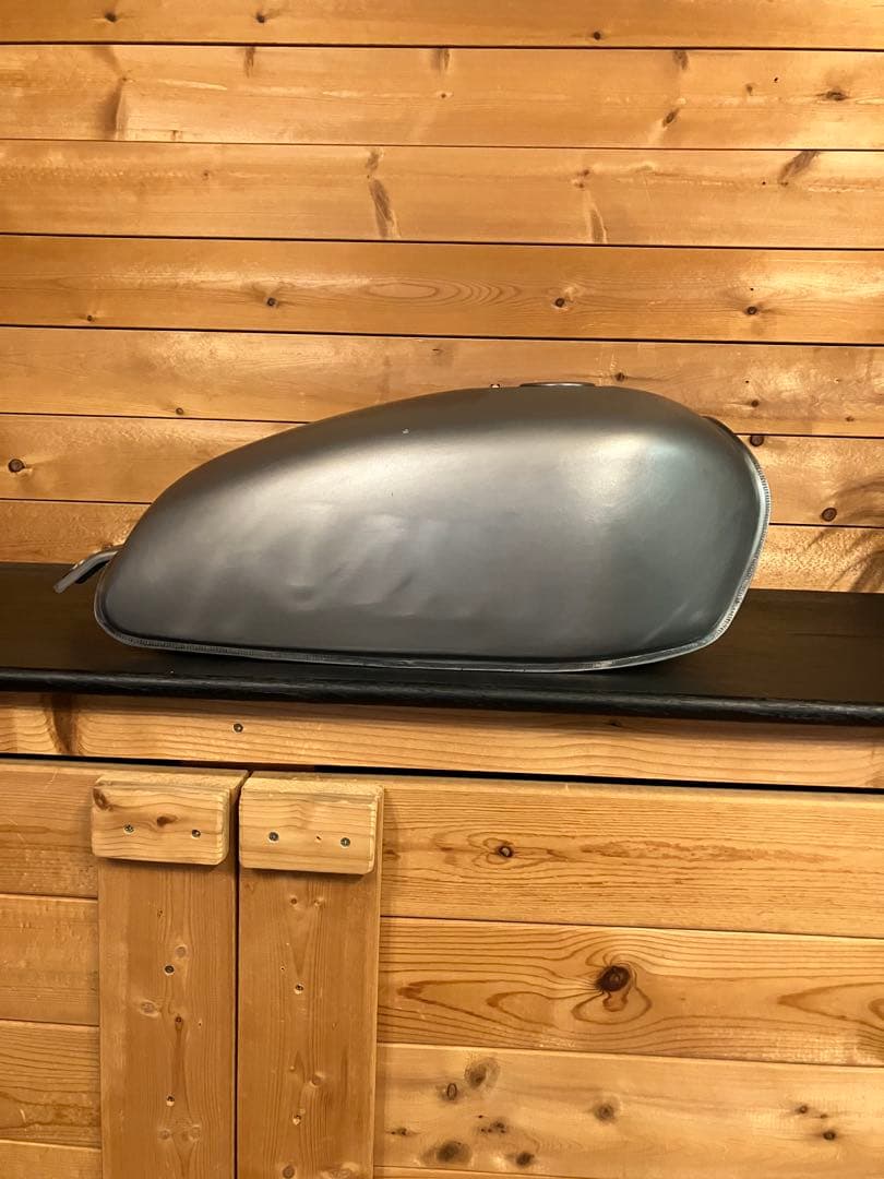 Kawasaki 250TR タンク　無塗装仕上げ　凹み無し　エストレヤにも