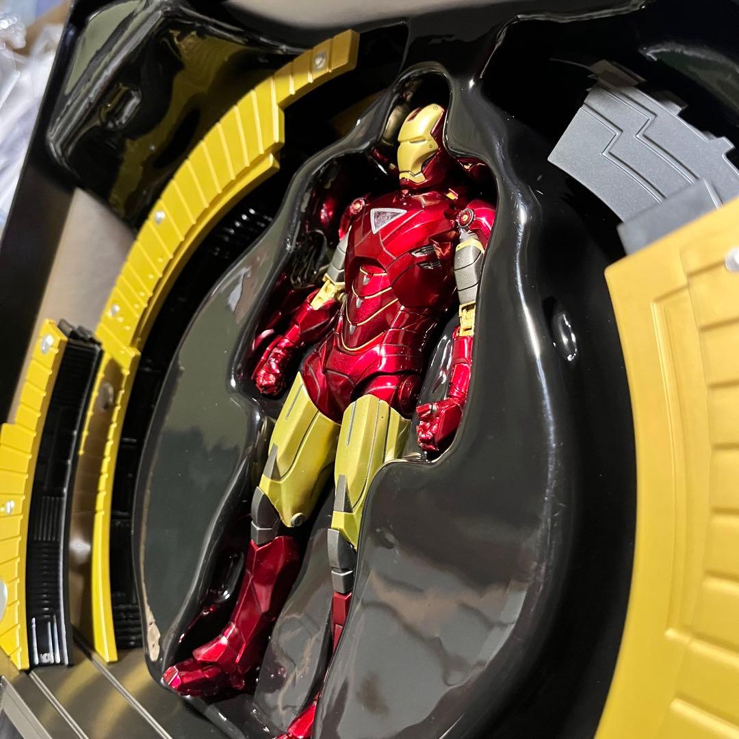 ZDtoys アイアンマン MK6 フィギュア　スーツガントリー　セット