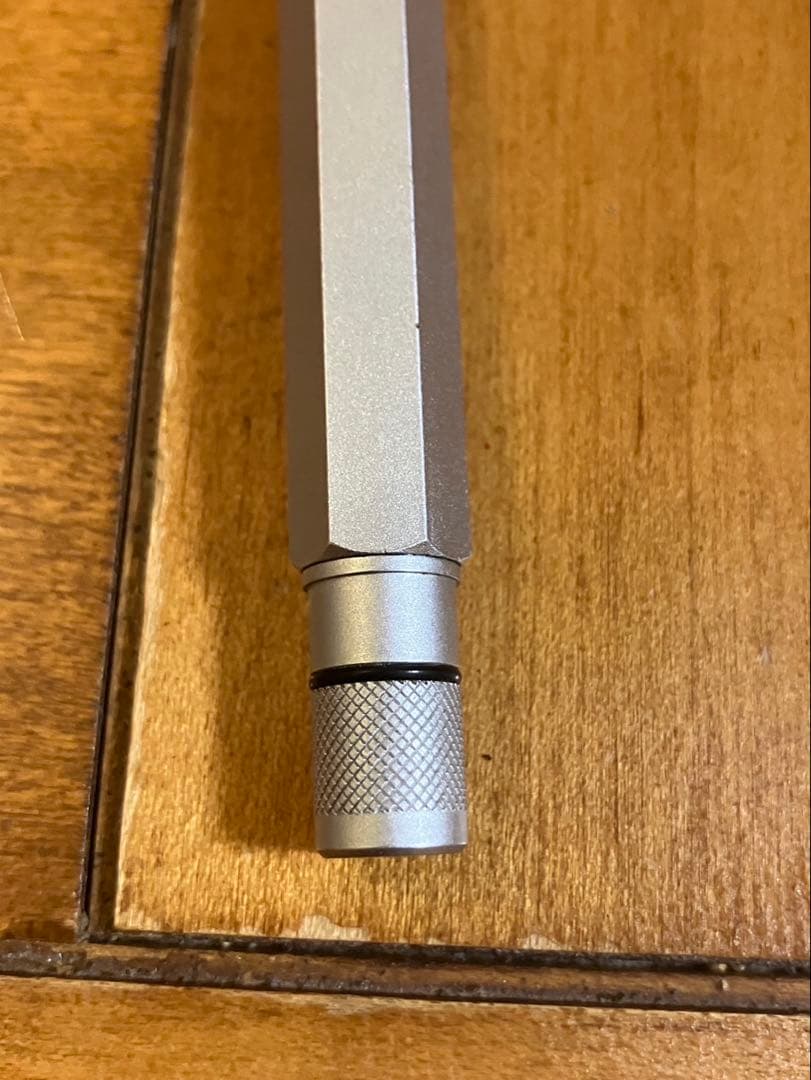 ロットリング600 万年筆 シルバー