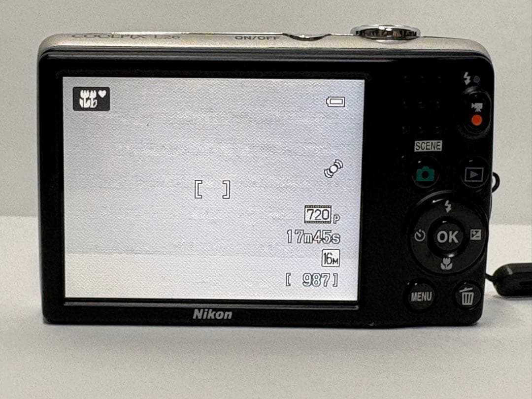 Nikon COOLPIX L26 コンパクトカメラ コンデジ デジカメ 外箱有