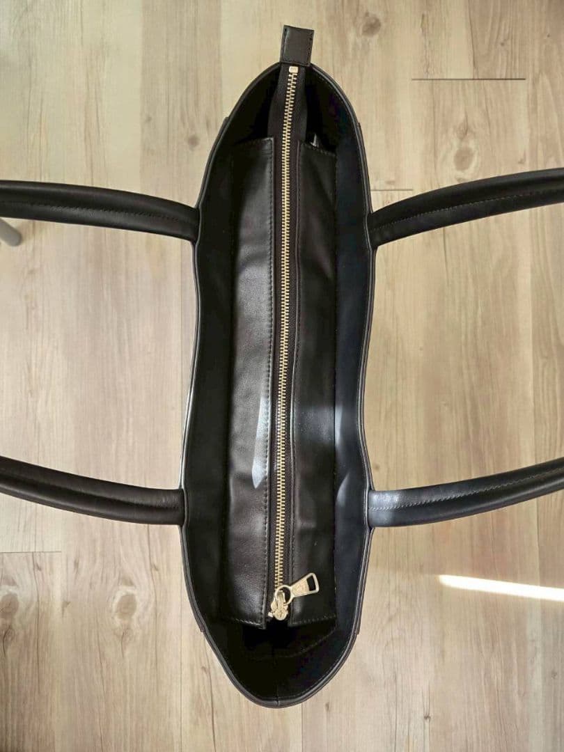 タケオキクチ　黒レザートートバッグ