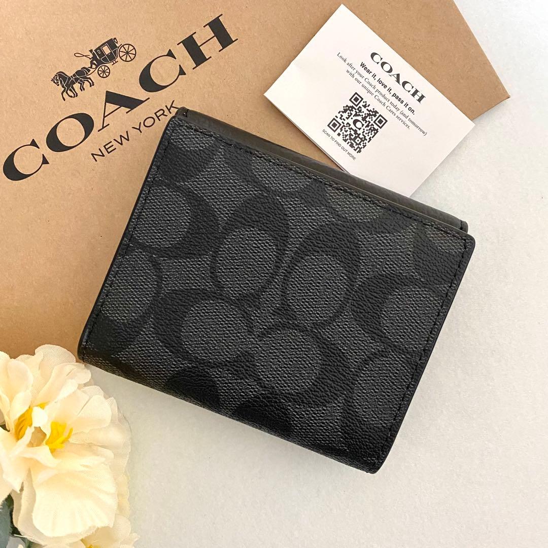 新品　正規品☆COACH コーチ　折り財布 ブラック　二つ折り財布
